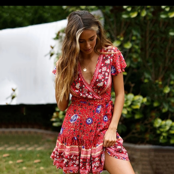 Red  floral boho ruffle mini - Picture 2 of 2